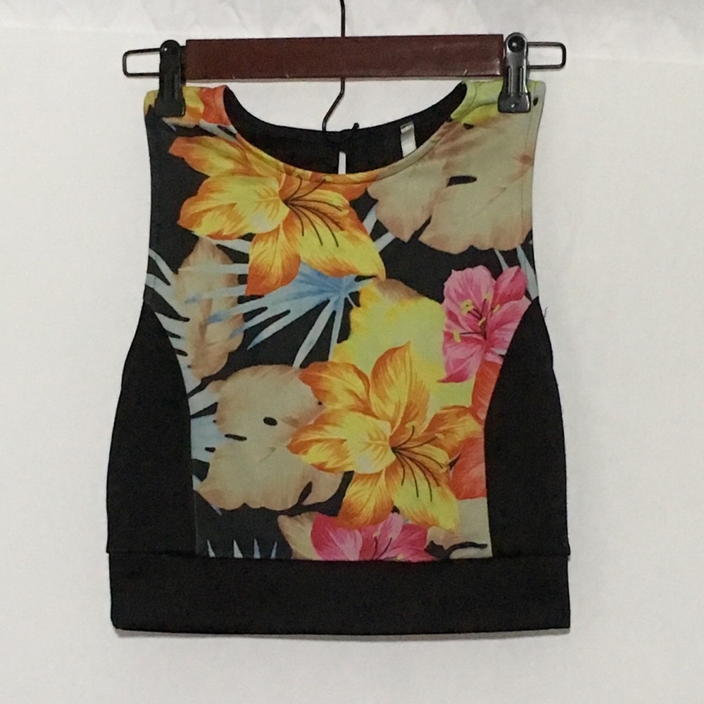 Flamingo Floral Black Crop Top Small